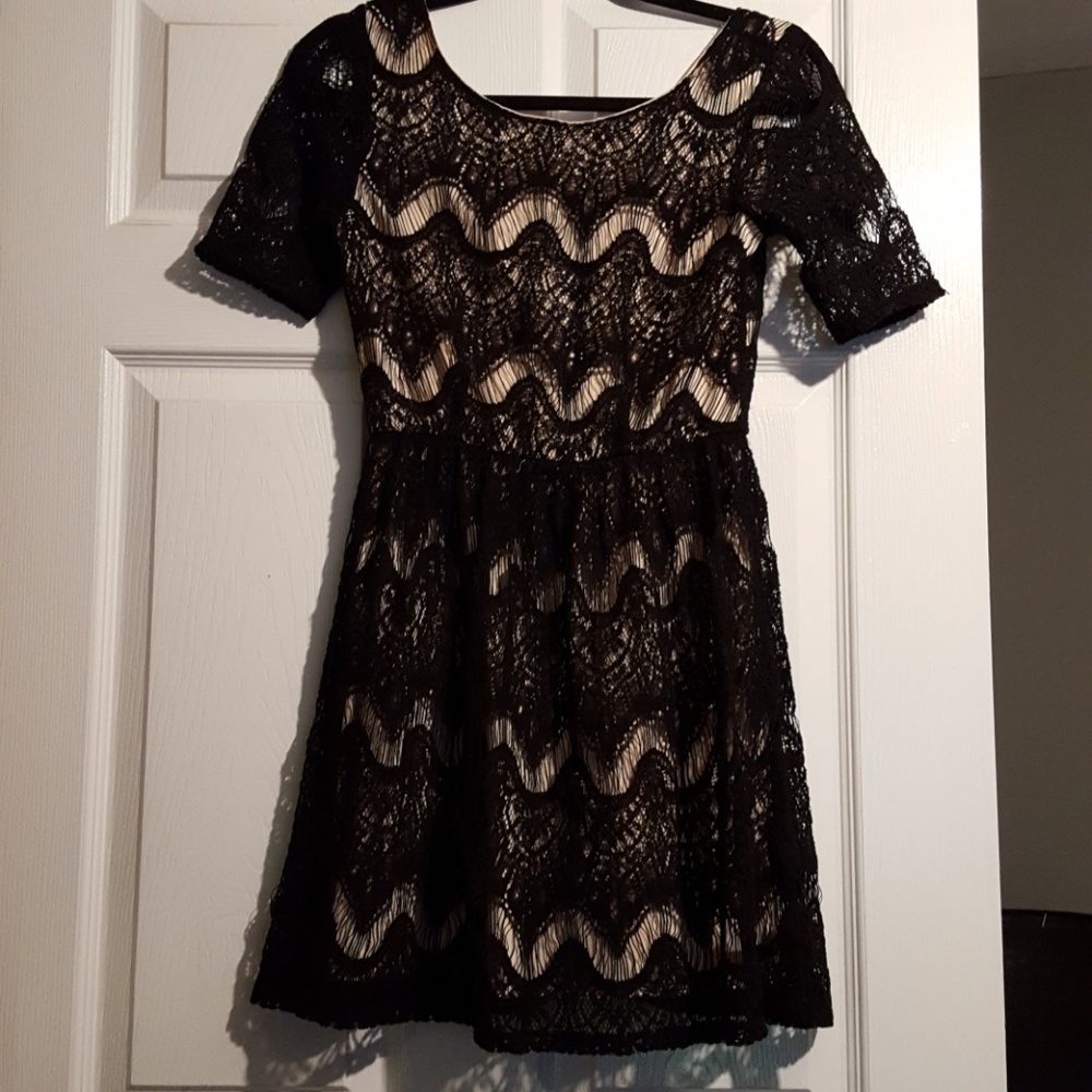 Black and pink lace dress size s